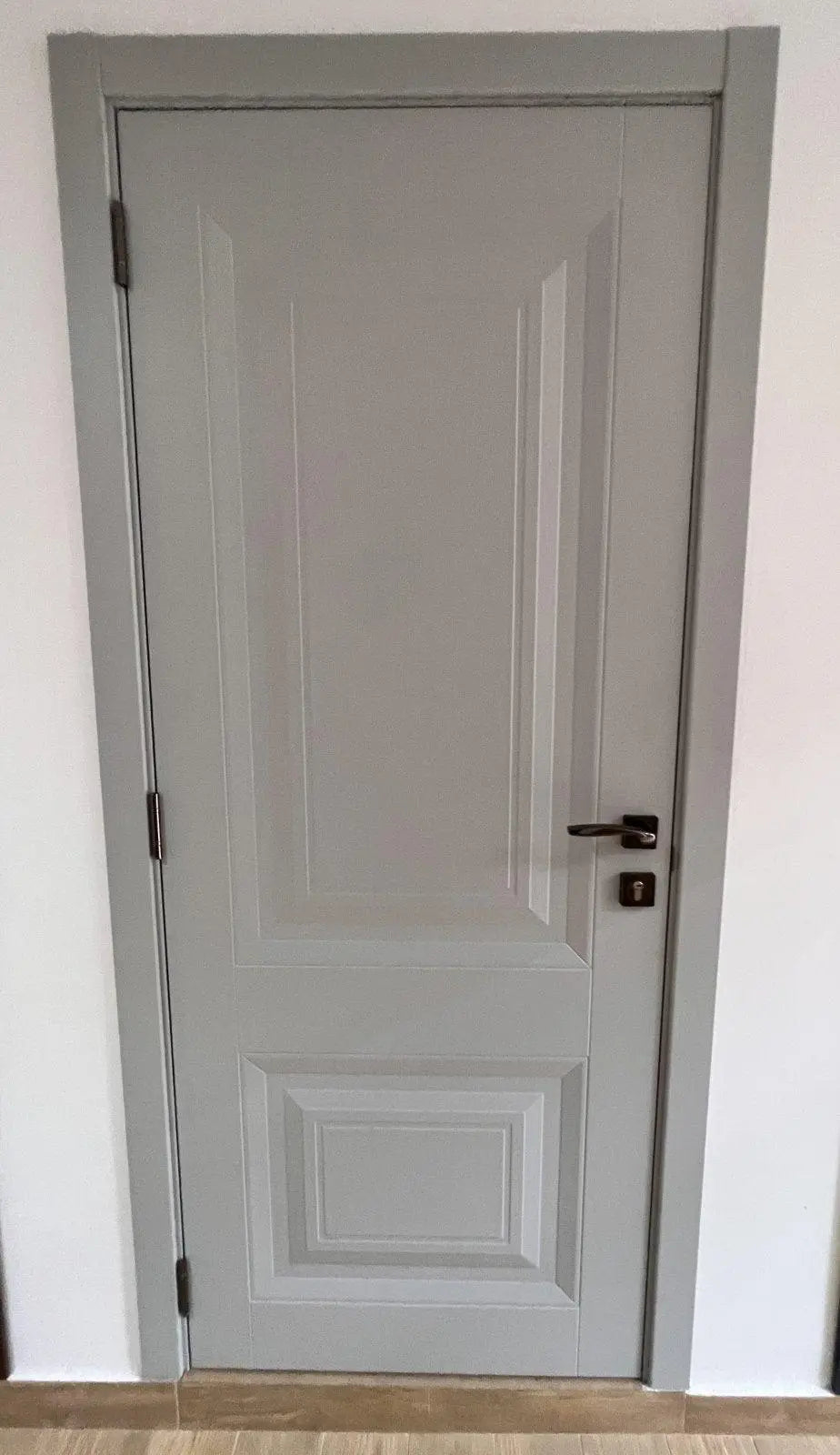 Ușă de interior Smart 2 Gri cu toc reglabil – design modern, complet echipată, livrare rapidă