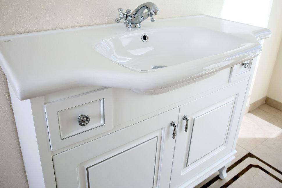 Mobilier de baie pe pardoseală Beatrice alb+crom