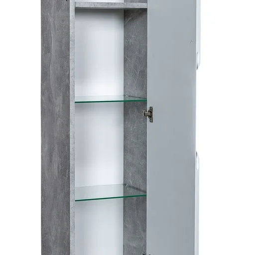 Soldat suspendat Edda, Beton