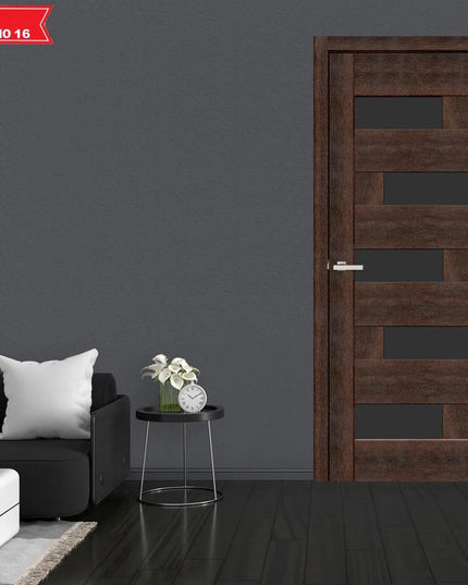 Ușă interior Rino 16 European Chestnut- cu sticlă decorativă, complet echipată