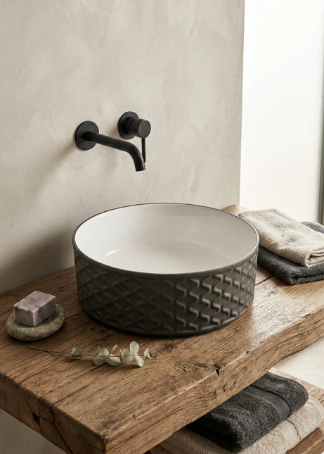 Lavoar rotund ceramic A787-CBKW-MRS – exterior negru texturat, interior alb lucios
