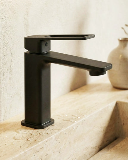 Baterie lavoar – Colecția Silva – Negru mat