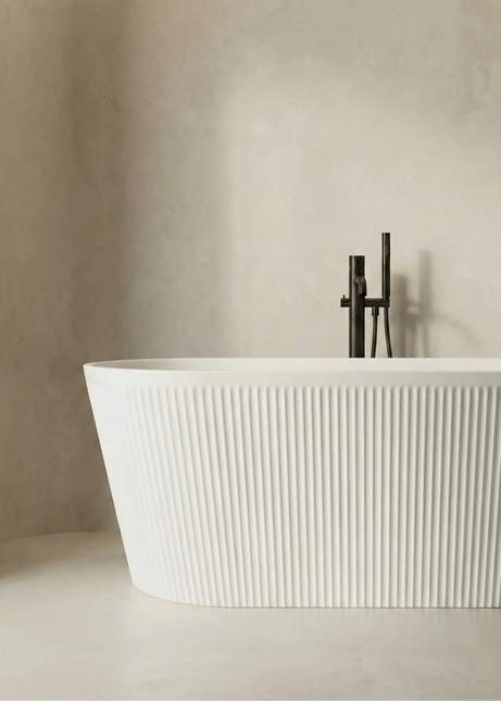 Cadă freestanding din acril Nira