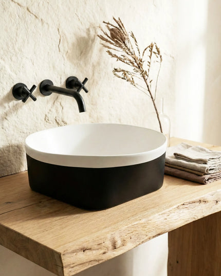 Lavoar ceramic rotund A692-CA08M – design modern alb mat și negru mat