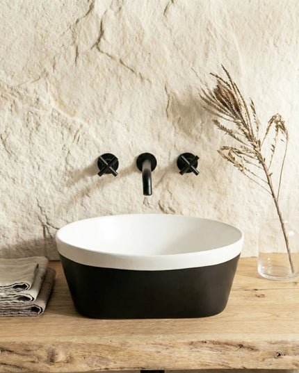 Lavoar ceramic rotund A692-CA08M – design modern alb mat și negru mat