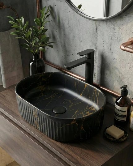 Lavoar ceramic oval A721-P394M – design marmorat negru mat cu detalii aurii