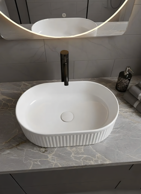 Lavoar Alb Oval din Ceramică cu Design Striat- A 721