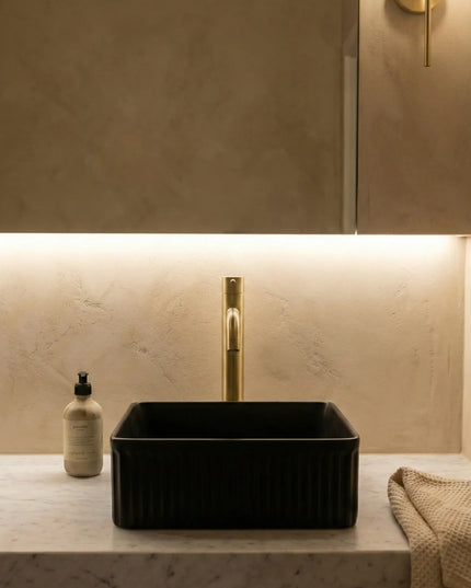 Lavoar ceramic pătrat A722-CBK-M – negru mat, exterior texturat