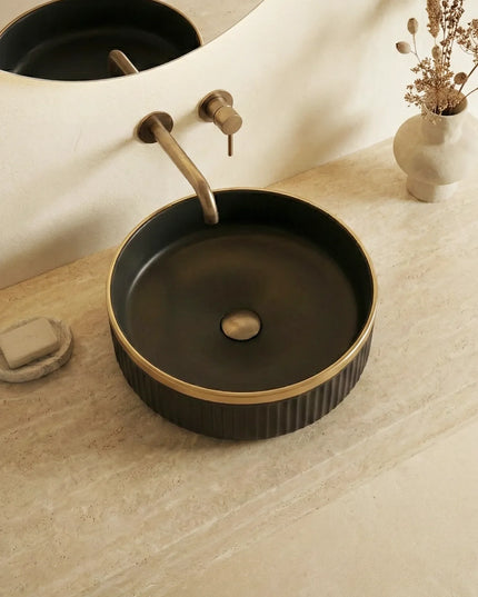 Lavoar ceramic rotund A725-CBKGGLG-M – design modern negru mat striat cu linie aurie