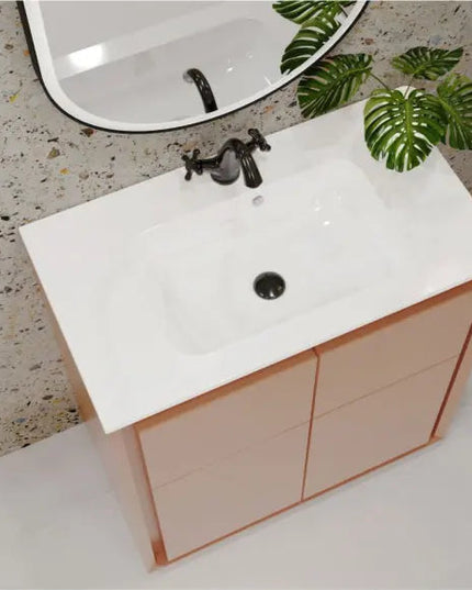 Lavoar pe blat Della 800, Miraggio