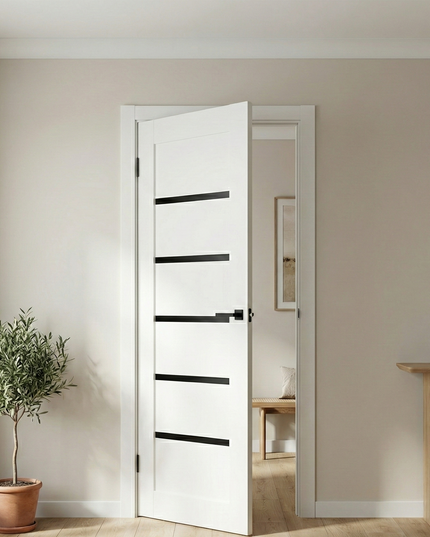Ușă de interior T-07-design cu inserții orizontale din sticlă