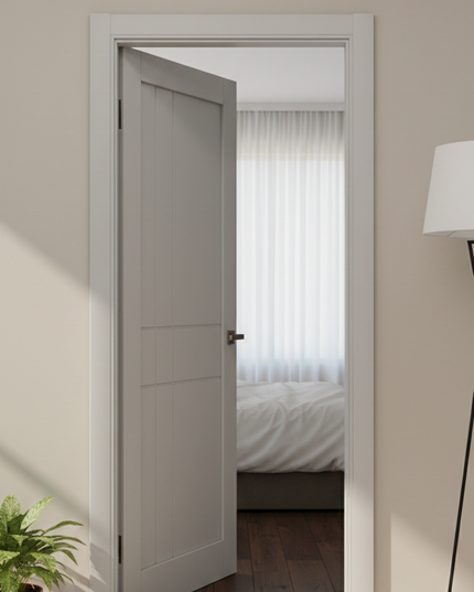 Ușă de interior ML-710 – Design arhitectural cu linii verticale