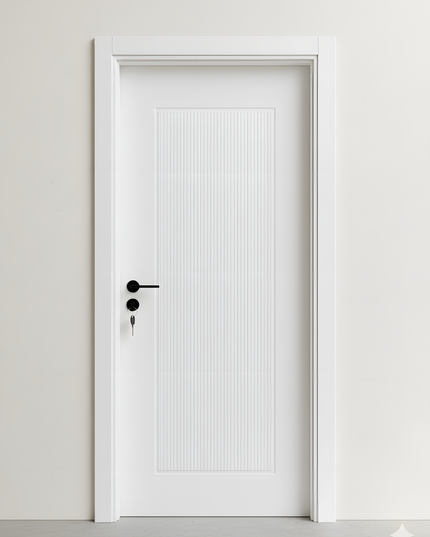 Ușă de interior albă cu panou riflat JY-DP 012 – design modern elegant | CasaDeco