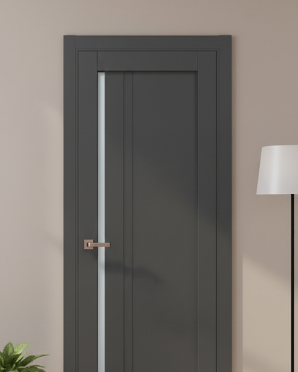 Ușă de interior ML-612 cu riflaj vertical și sticlă