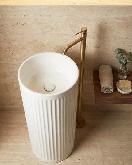 Lavoar freestanding ceramic H25B – alb lucios, design canelat vertical