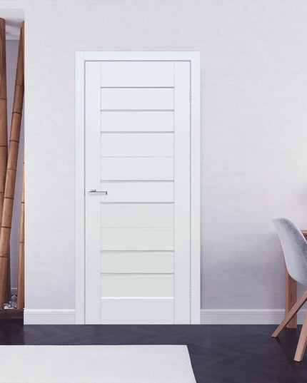 Ușă interior Bit 06 White Silk Mat – complet echipată, cu toc reglabil și design alb mat mătăsos