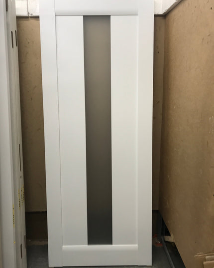 Ușa ML 01 – Minimalism cu sticlă satinată centrală / Millenium - Carlo Porte