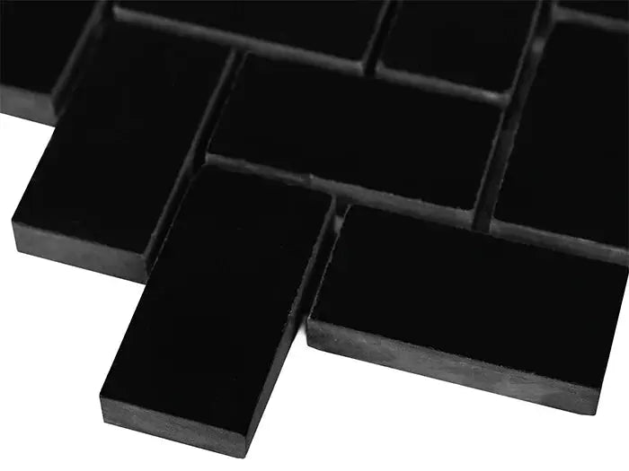 Mozaic Pure Black Herringbone 48 28,5×30,5