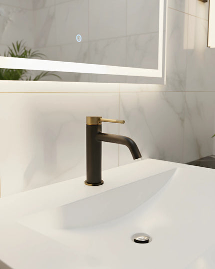 Baterie lavoar cu mâner și bază zimțate – negru mat si auriu periat