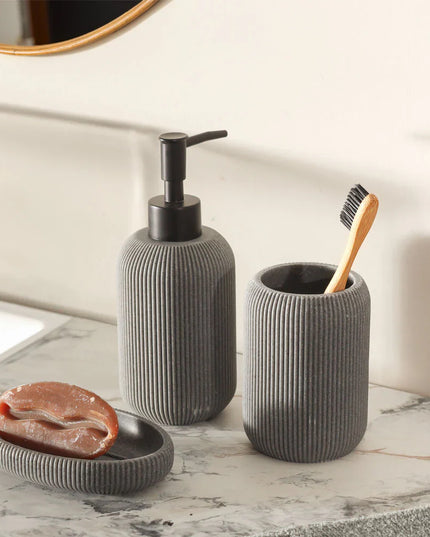 Set 3 piese accesorii de baie gri dungat