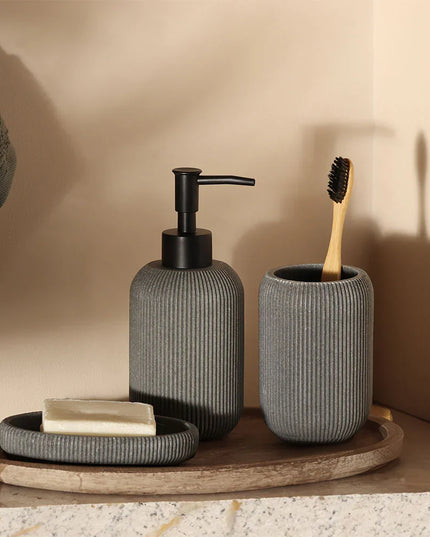 Set 3 piese accesorii de baie gri dungat