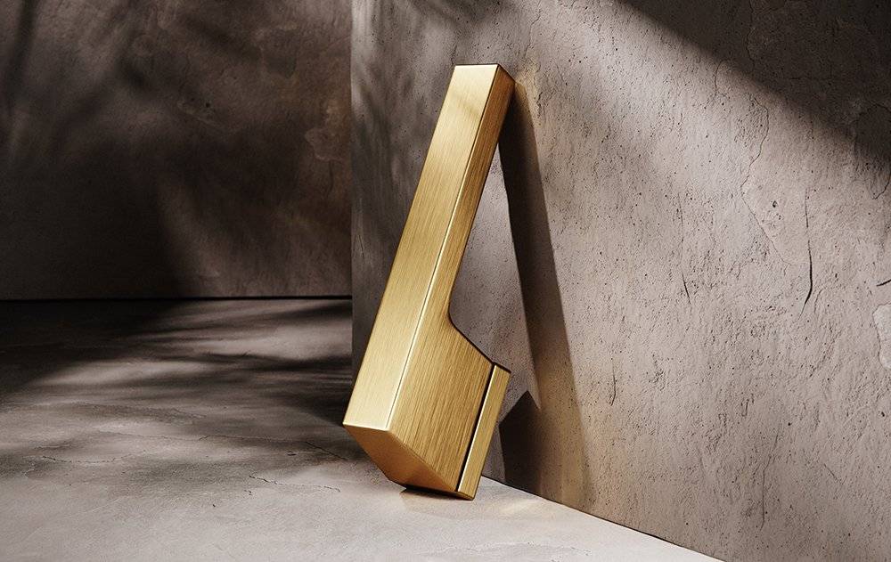 Mânere uși Maxima – Auriu Satin Mat cu Rozetă Yală Inclusă