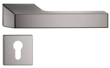 Mânere uși Maxima – Finisaj Titan cu Rozetă Yală Inclusă