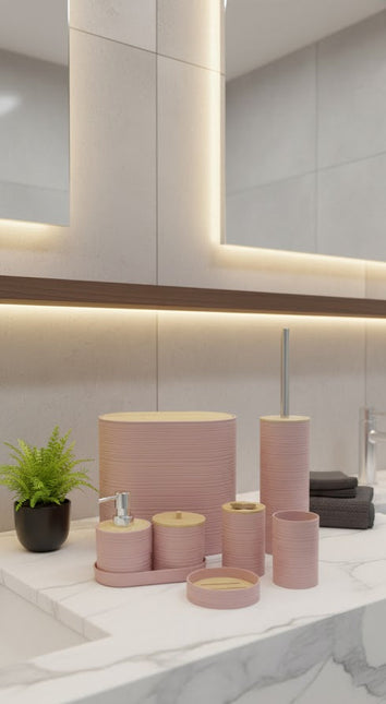 Set accesorii baie, cu accente lemnoase, SANITARY, 8 piese, roz cu detalii bej