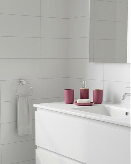 Set accesorii baie, cu accente lemnoase, SANITARY, 6 piese, visiniu inchis cu detalii bej