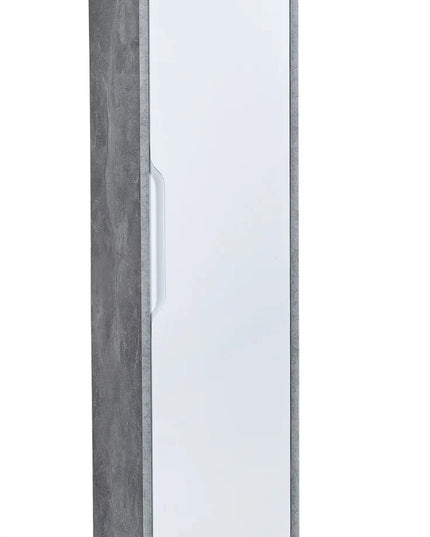 Soldat suspendat Edda, Beton