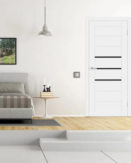 Ușă interior Deco 06 White Silk Mat – cu sticlă neagră complet echipată, cu toc reglabil