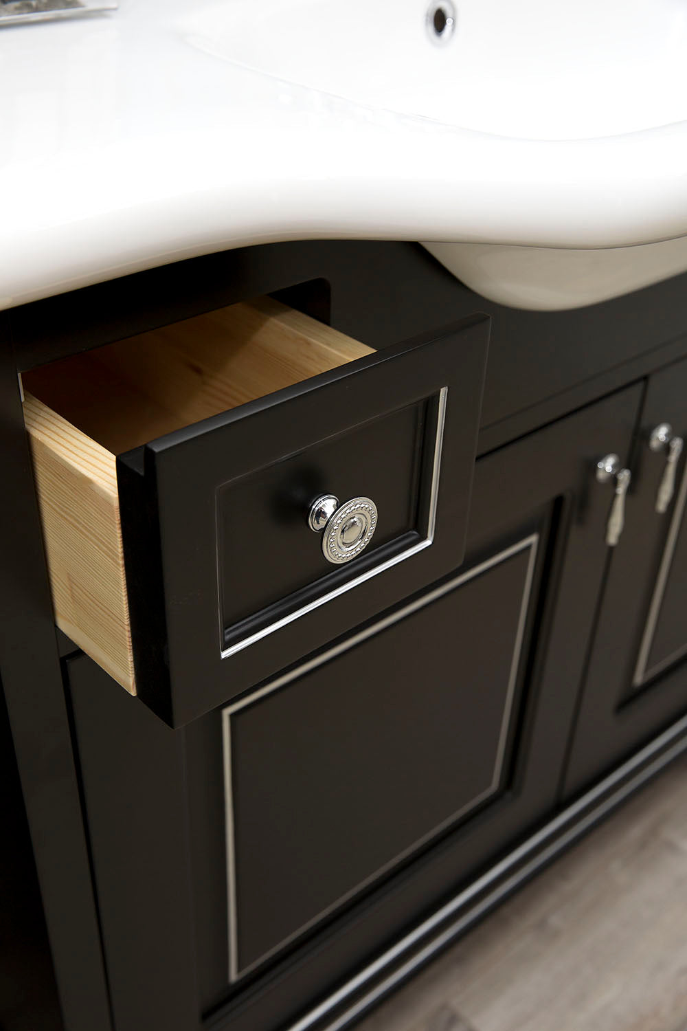 Mobilier de baie pe pardoseală Beatrice negru+crom
