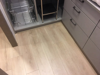 Parchet laminat Stejar bej Summer Superior Progress D3902 10/32, Kronotex
