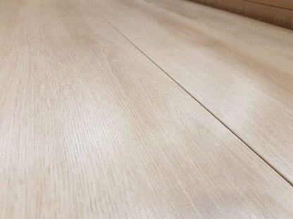 Parchet laminat Stejar bej Summer Superior Progress D3902 10/32, Kronotex