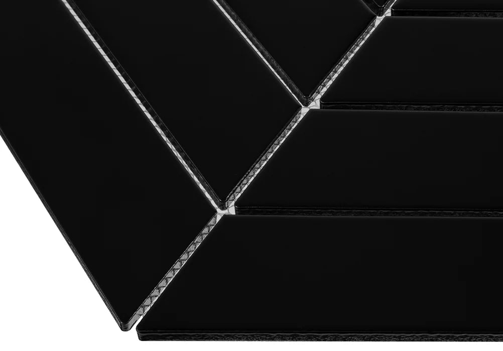 Mozaic Royal Chevron Black Matt 31,8×22,4
