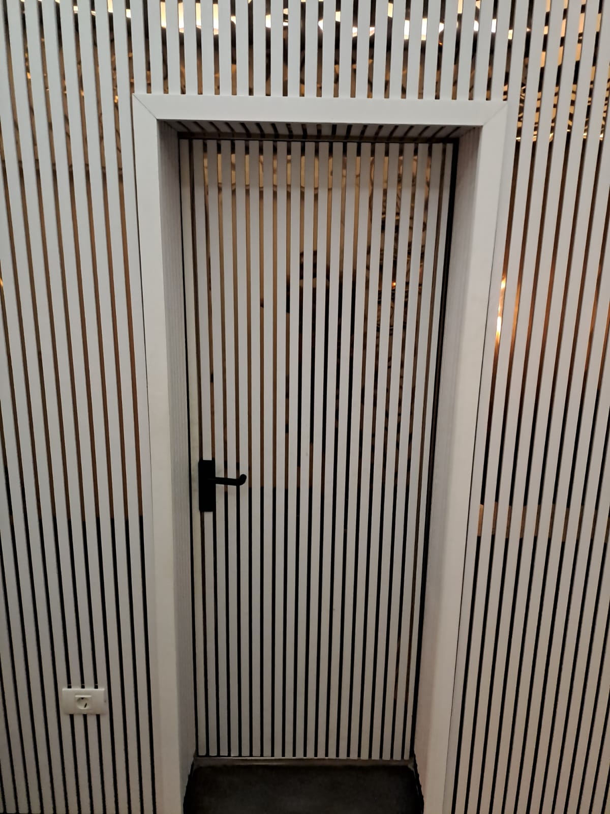 Panou Riflaj Decorativ Mdf Wood, Alb & Cupru